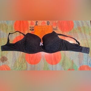 Victoria’s Secret Body By Victoria 38DDD Black Lace Lined Demi Bra Adjustable St